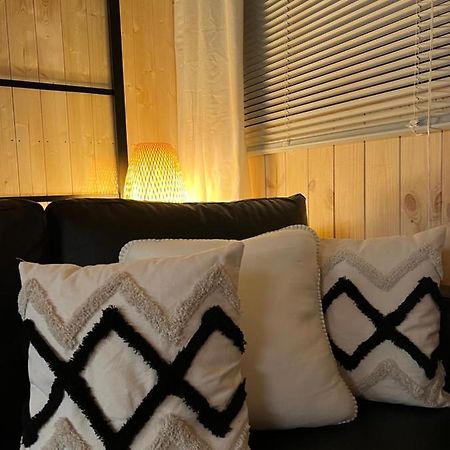 Wiatkapl Apartamento Leśna Exterior foto