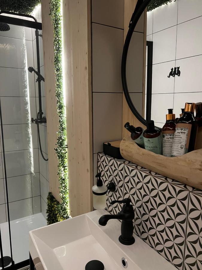 Wiatkapl Apartamento Leśna Exterior foto